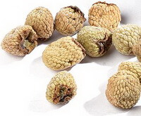 several pale brownish dried herb berries of Palmleaf Raspberry Fruit