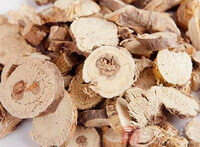 dried herb slices of Light-yellow Sophora Root are in a pile