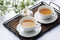 The advantages and disadvantages of drinking tea.