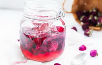 Rose vinegar